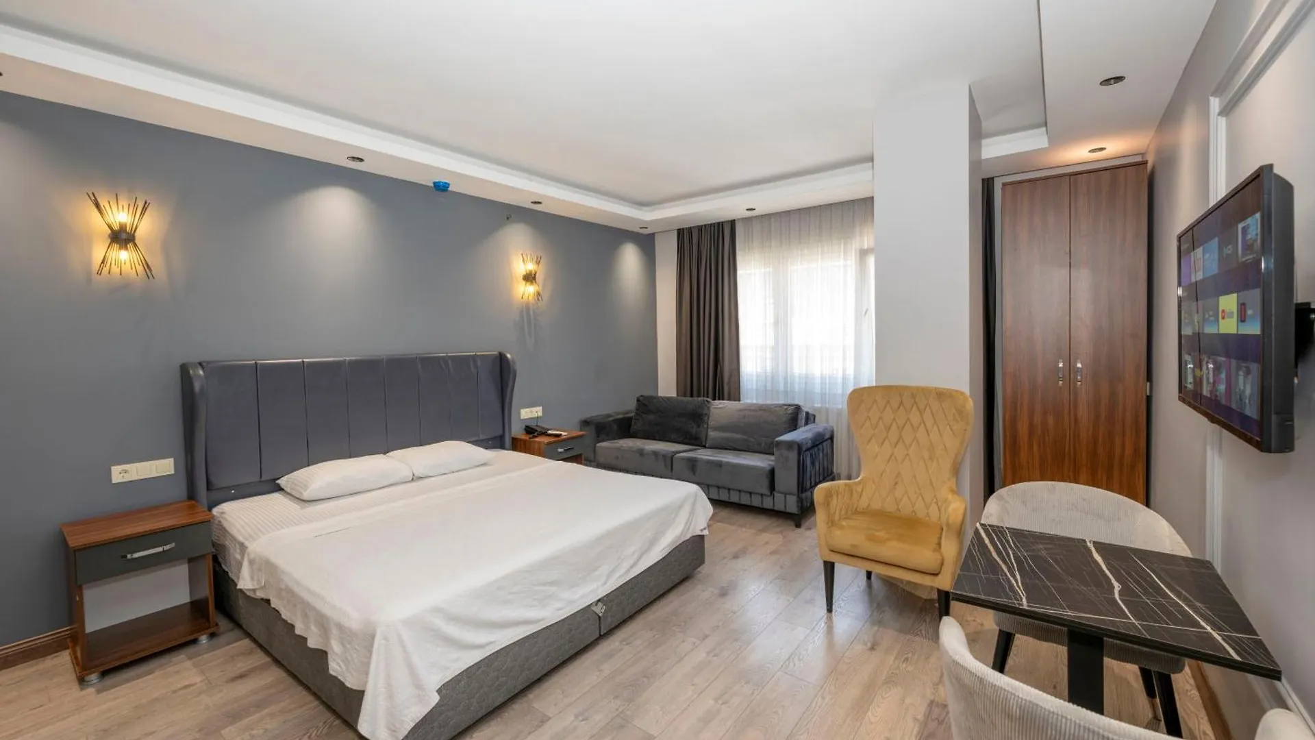 Comfort Suites Hotel Istanbul 2*,
